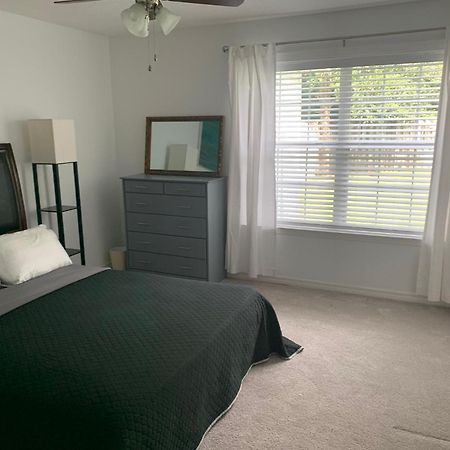 Charming 2 Bdr 1 Bath Home Fenced Byard N Pensacola Pet Friendly Close To Bases Extérieur photo